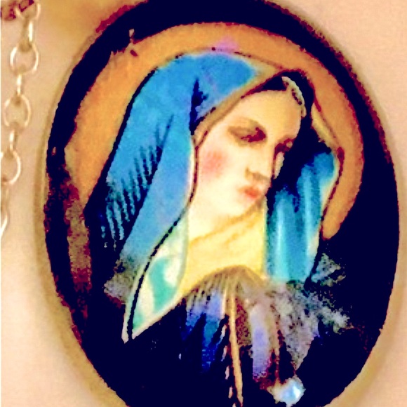 Antique necklace Handpainted Morpho Lady/Mary portrait Pearl & chain - Picture 3 of 6